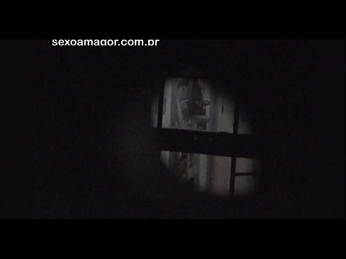 ❤️ Si Blondie ay lihim na nakunan ng video ng isang voyeur ng kapitbahayan na nakatago sa likod ng mga guwang na brick Porno sa tl.psi-mass.ru ☑